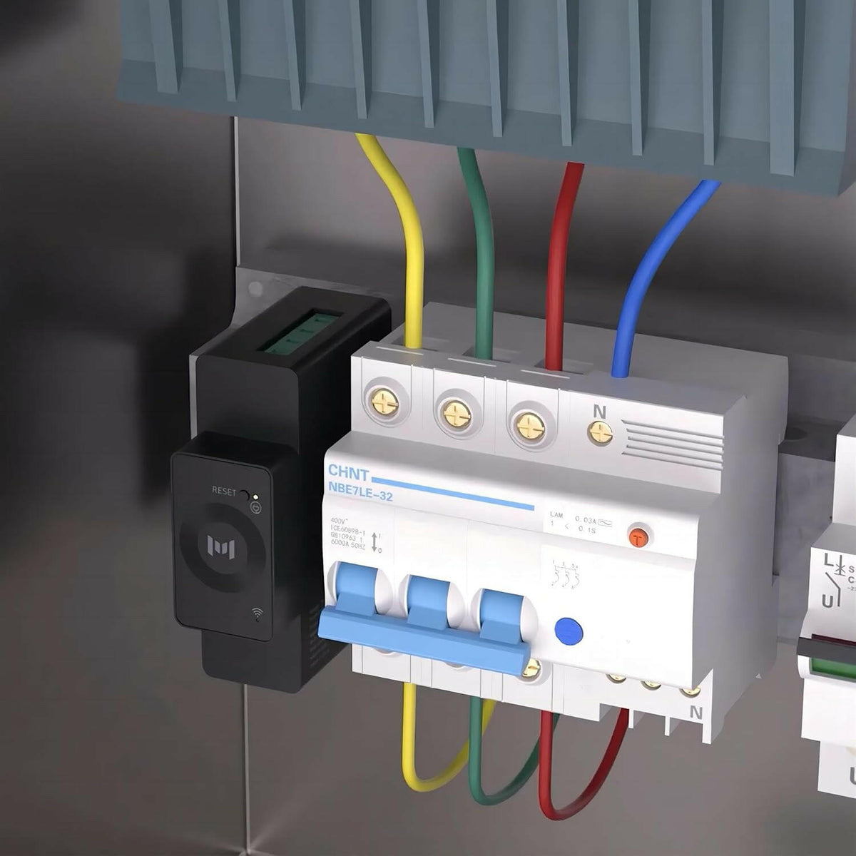 CT002 installiert im Sicherungskasten – Smart Meter zur Verbrauchsüberwachung bei Balkonkraftwerken
